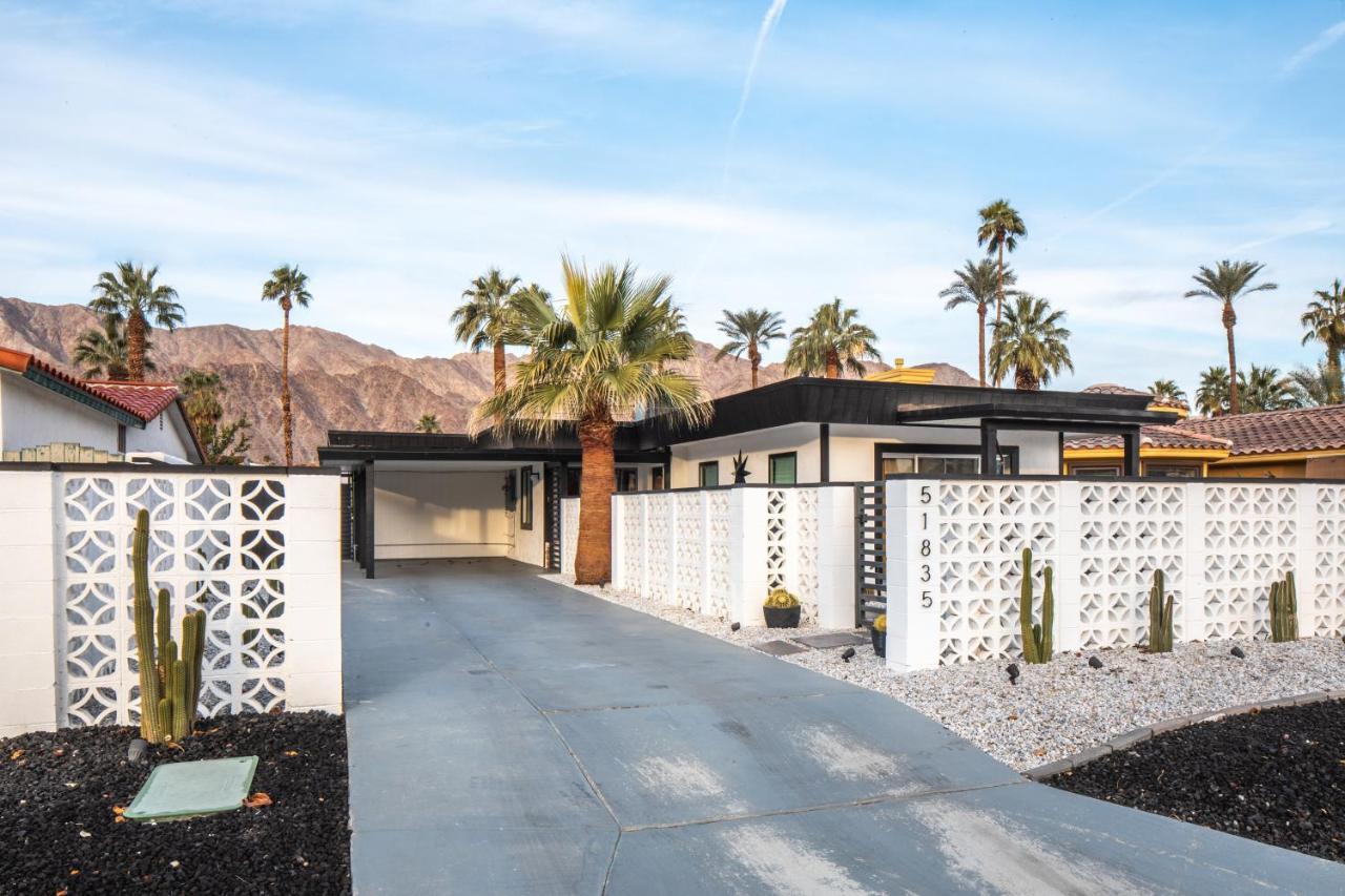 Mid-Century Modern Home In Beautiful La Quinta Exterior photo